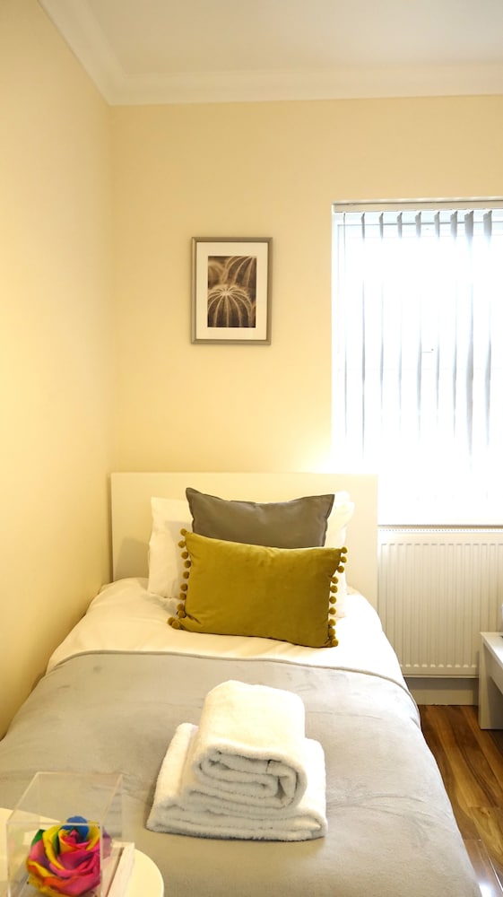 Heathrow Ensuites Rooms