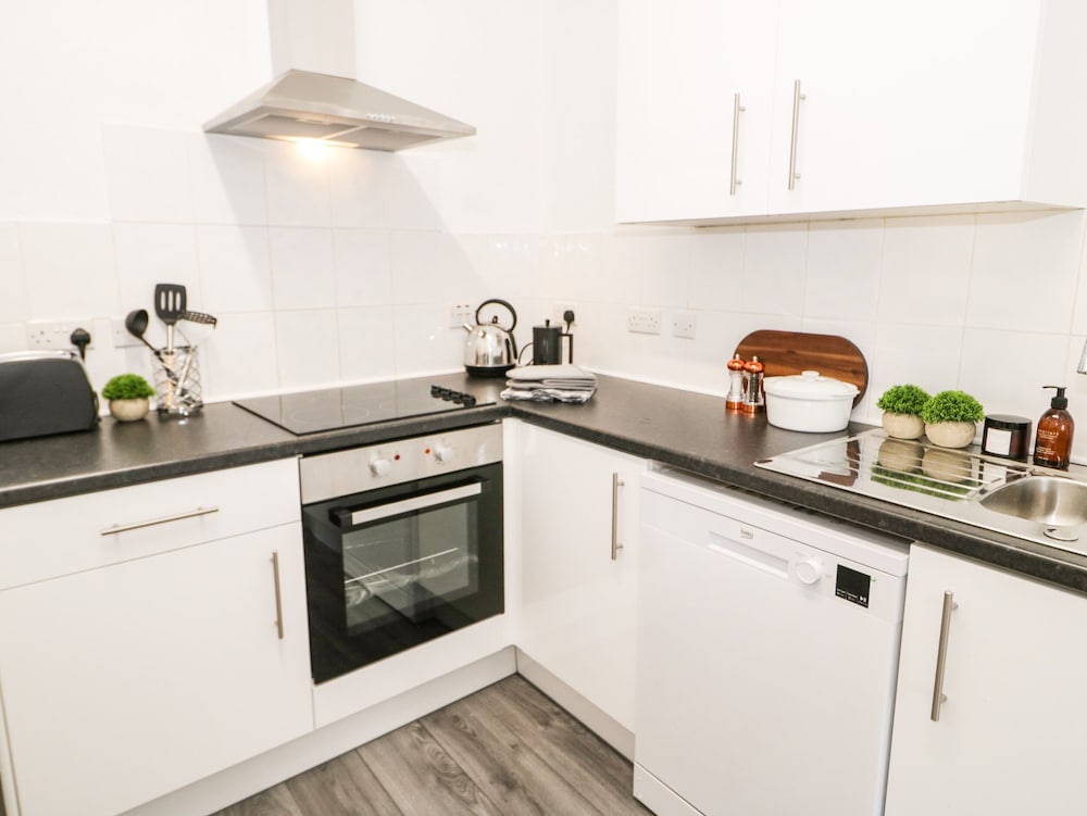 Gerrard House Apartment