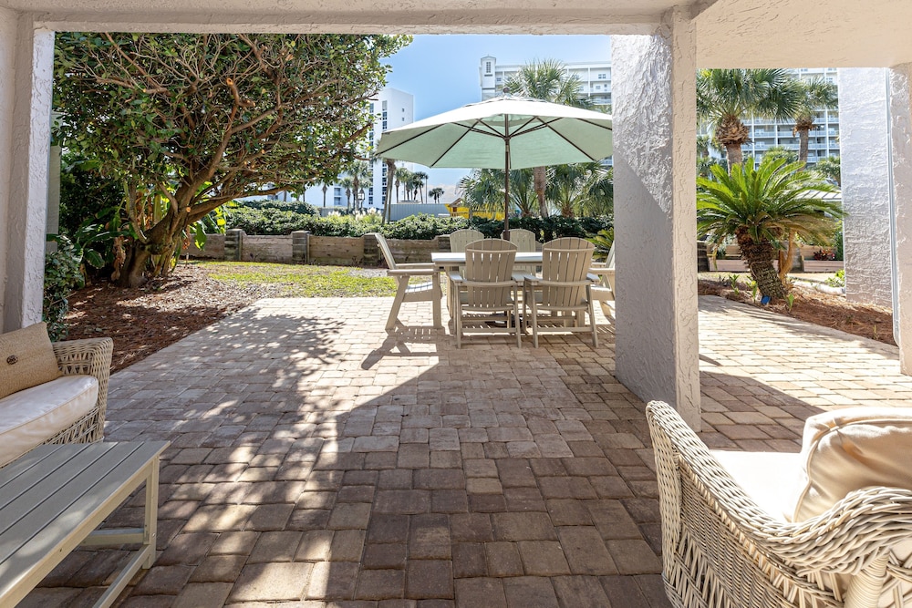 Shoreline Garden 16 3 Bedroom Townhouse
