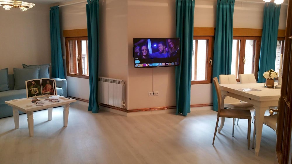 Apartamento Deluxe 2 Cason DEL Corpus 2 Go Native Toledo 11 Plazas