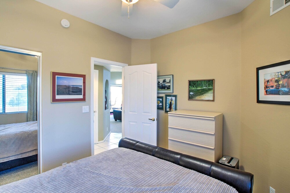 Lovely Condo w/ Balcony < 3 Miles to Parks + Golf!
