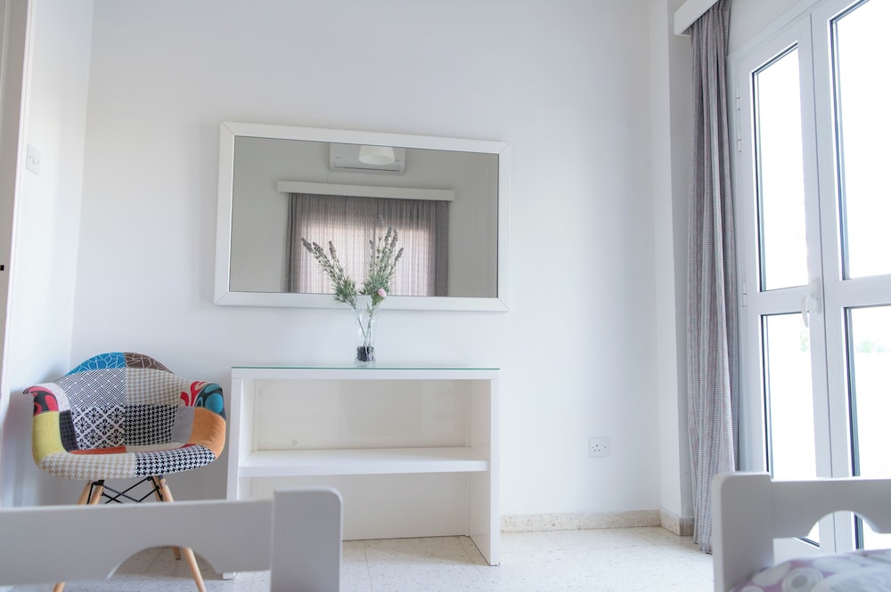 Themis Apartments