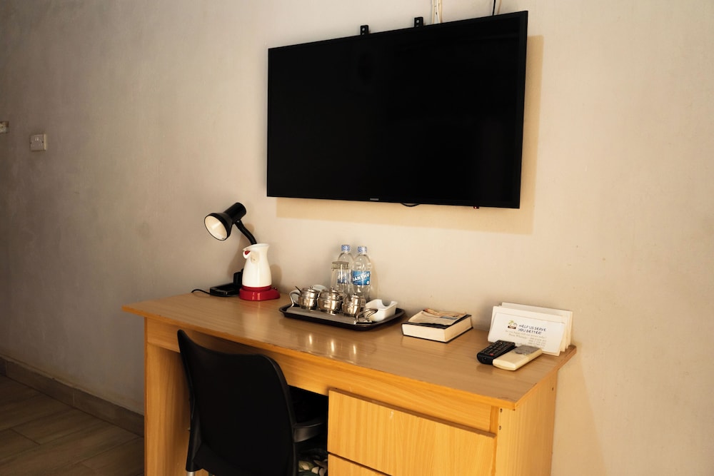 Blissful lily lodge