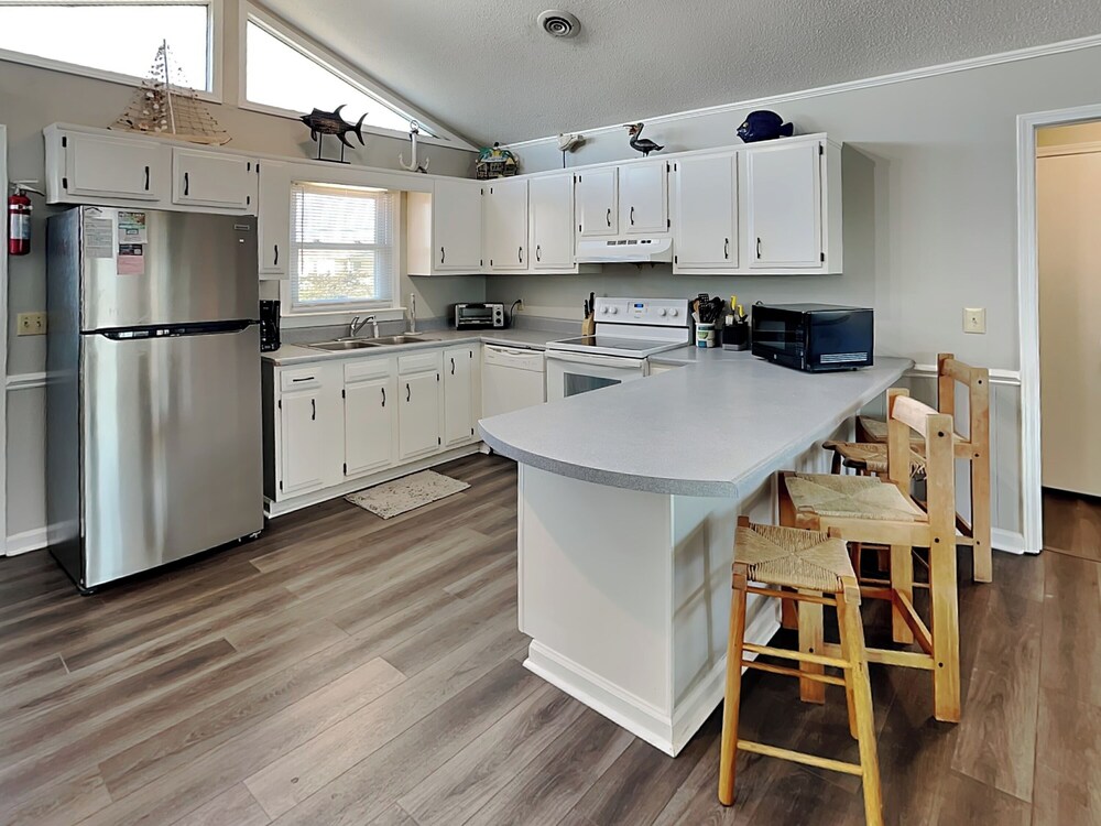 Bungalow by the Sea by Topsail Realty