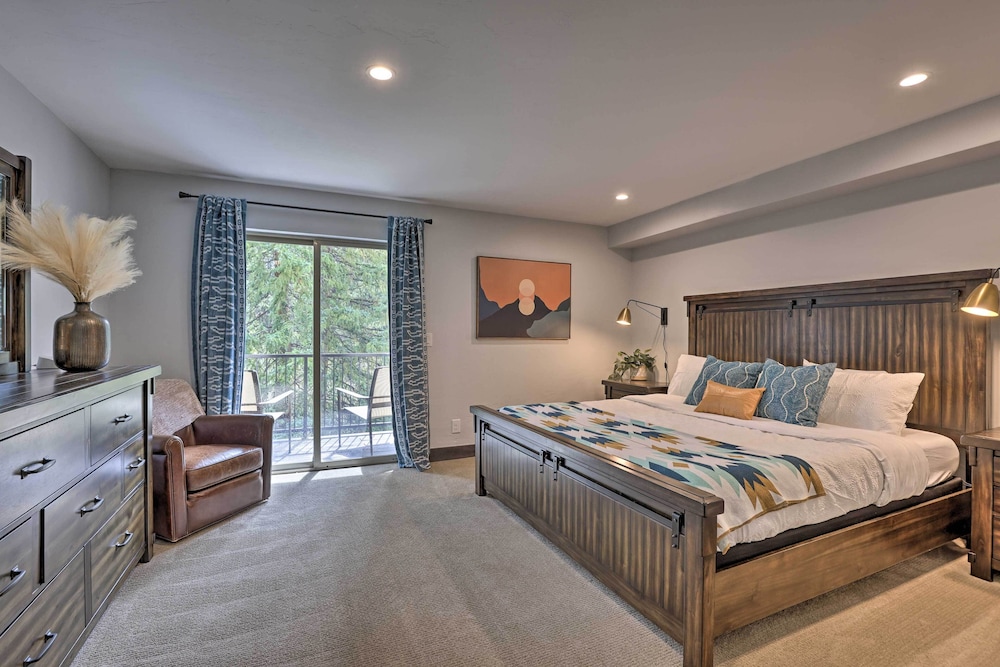 Modern Winter Park Townhome w/ Balcony, Grill view 4