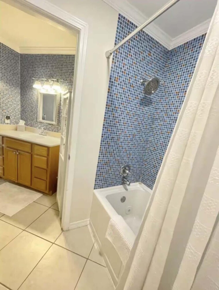Sunset Harbor Palms 2-210 - Bayside Retreat