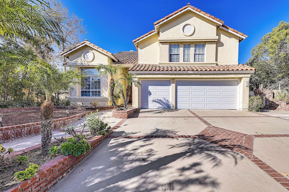 13 Mi to Dtwn Riverside: Socal Family Home!
