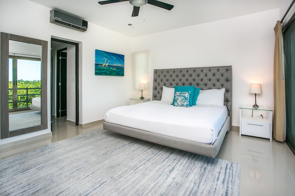 Acacia Condos