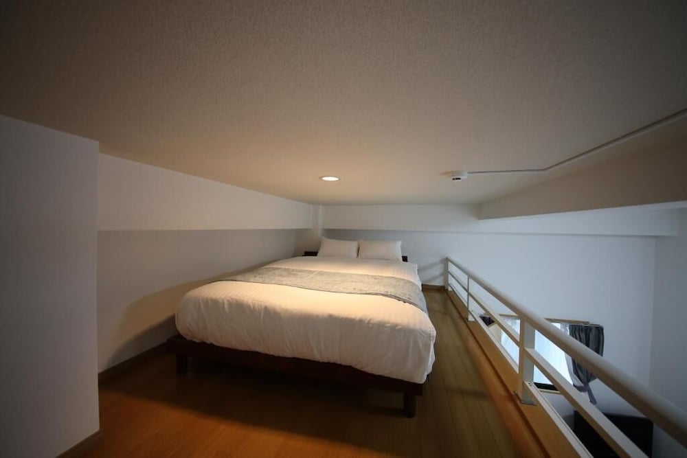 goom Hotel Nakasu Bluge