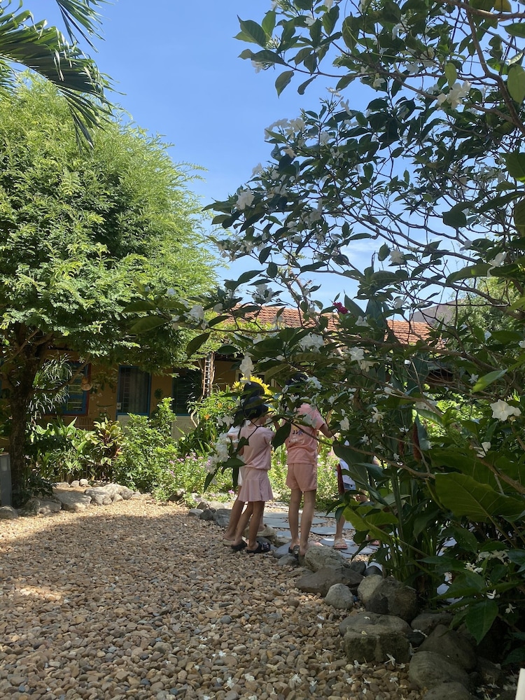 Trai Hoa Vang Homestay - Hostel