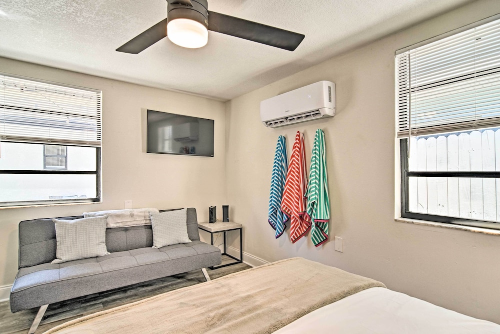 Pet-friendly Madeira Beach Studio Near Coast! view 2