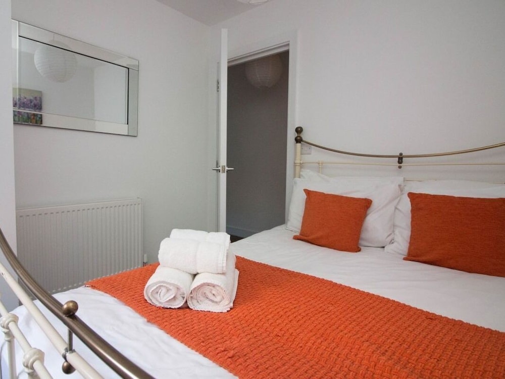 Beddoe Apartments