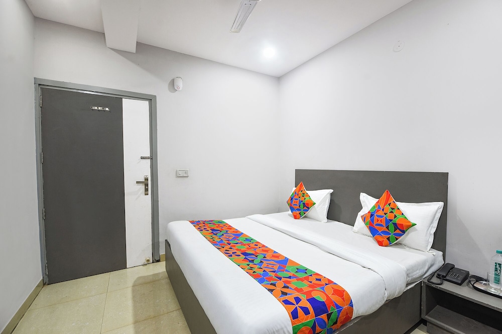 Fabhotel Dream Palace Ip Extension