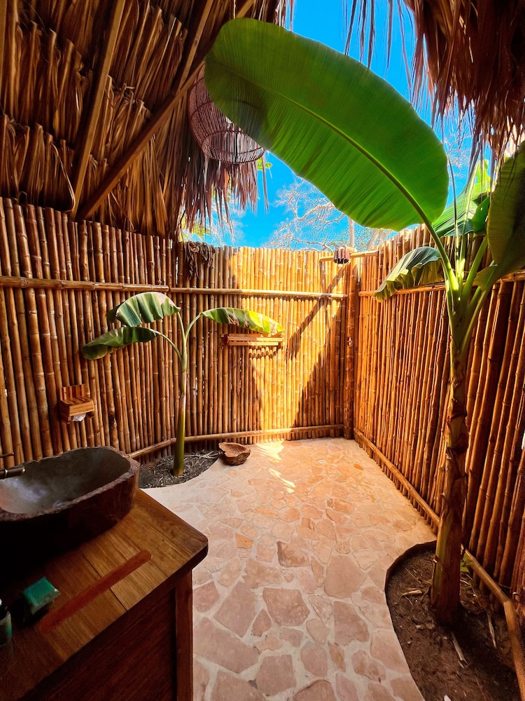 Hotel Isla Mucura