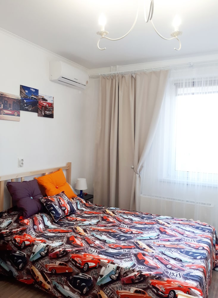 Apartments on Prospekt Dzerzhinskogo 240