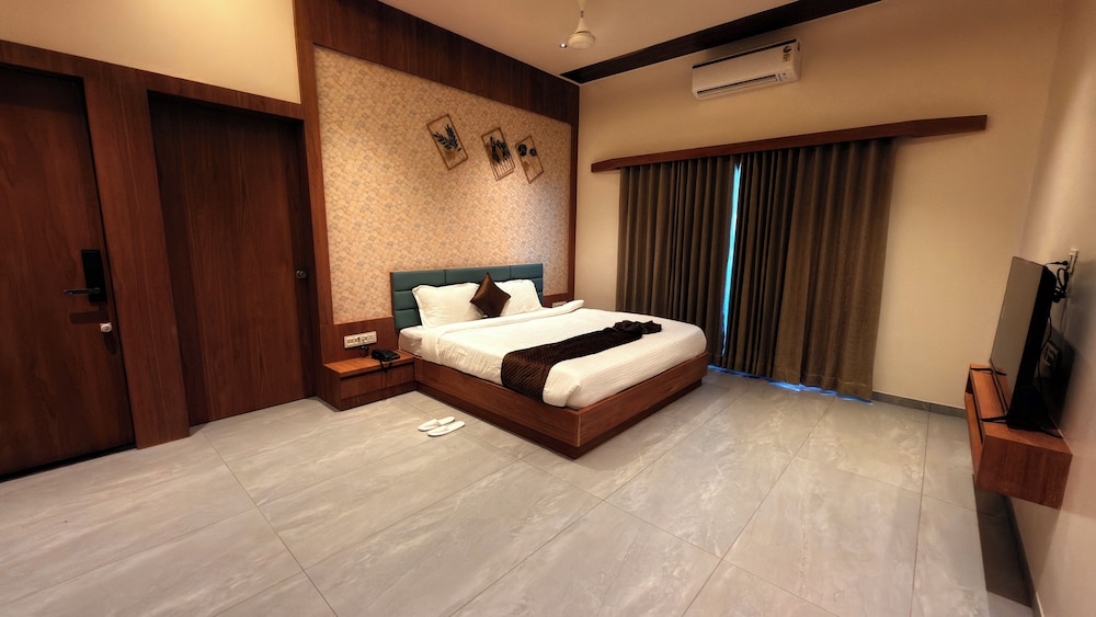 Gold Lion Resort
