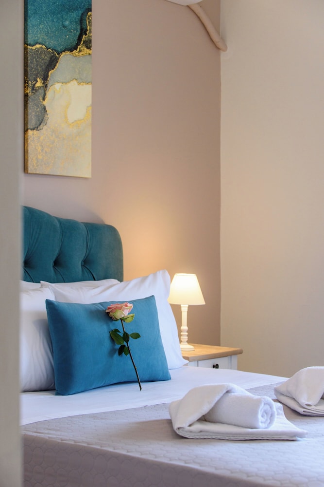 Blue Ark Harmony Residence