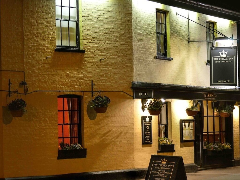 Sudbury Vacations - The Crown Hotel - Property Image 1