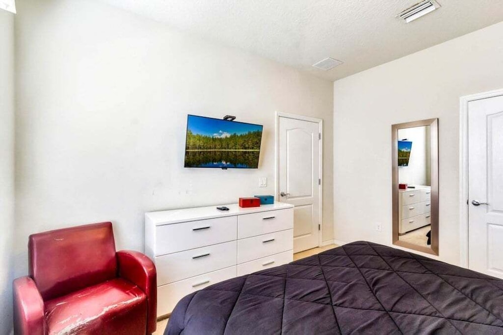 Beautiful Tranquil Relaxing Home With Private Pool 4 Bedroom Townhouse