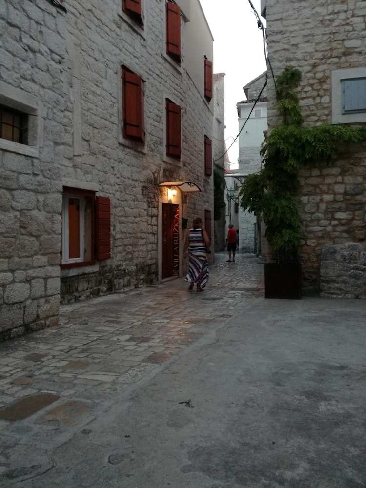 Photo 30