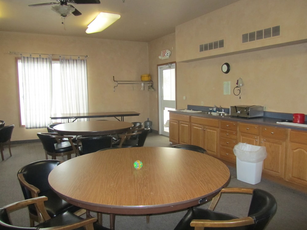 Park View Inn & Suites and Conference Center
