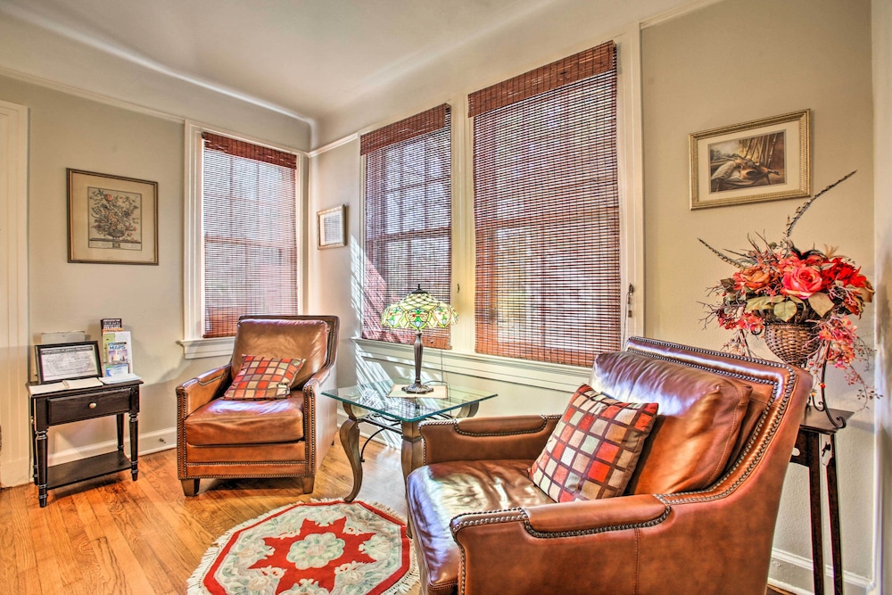 2 Mi to French Quarter: Nola Getaway w/ Porch! view 5