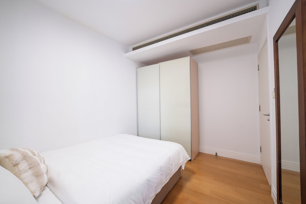 Tyms Family 2BR 1BA Apt Xujiahui Center