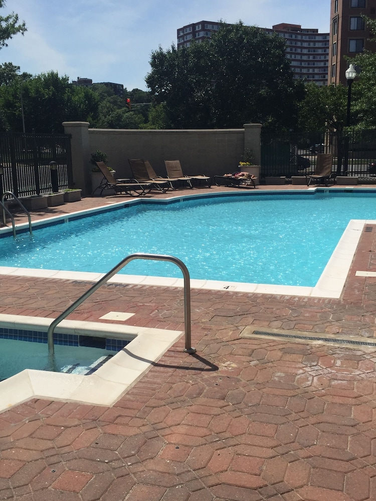 Instrata by Executive Apartments