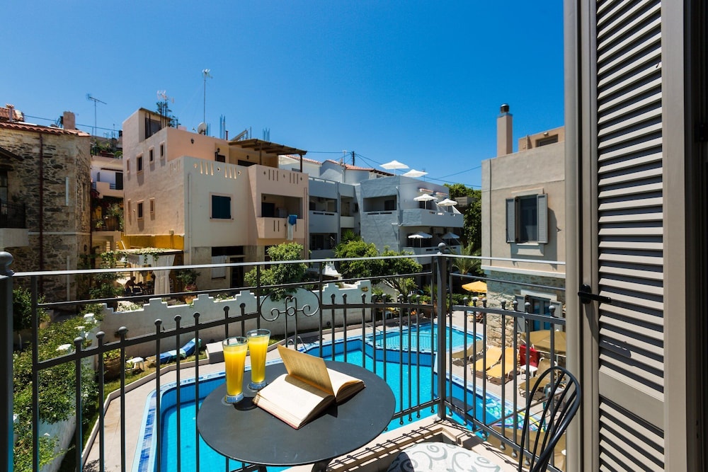 Philoxenia Residences