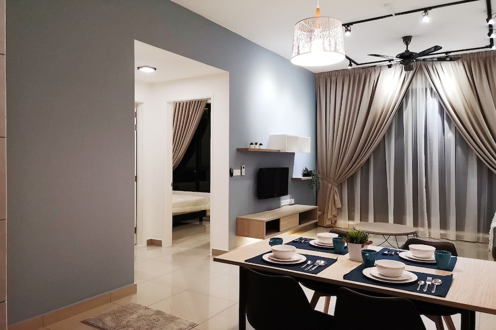 Conezion @ IOI Resort Apartments
