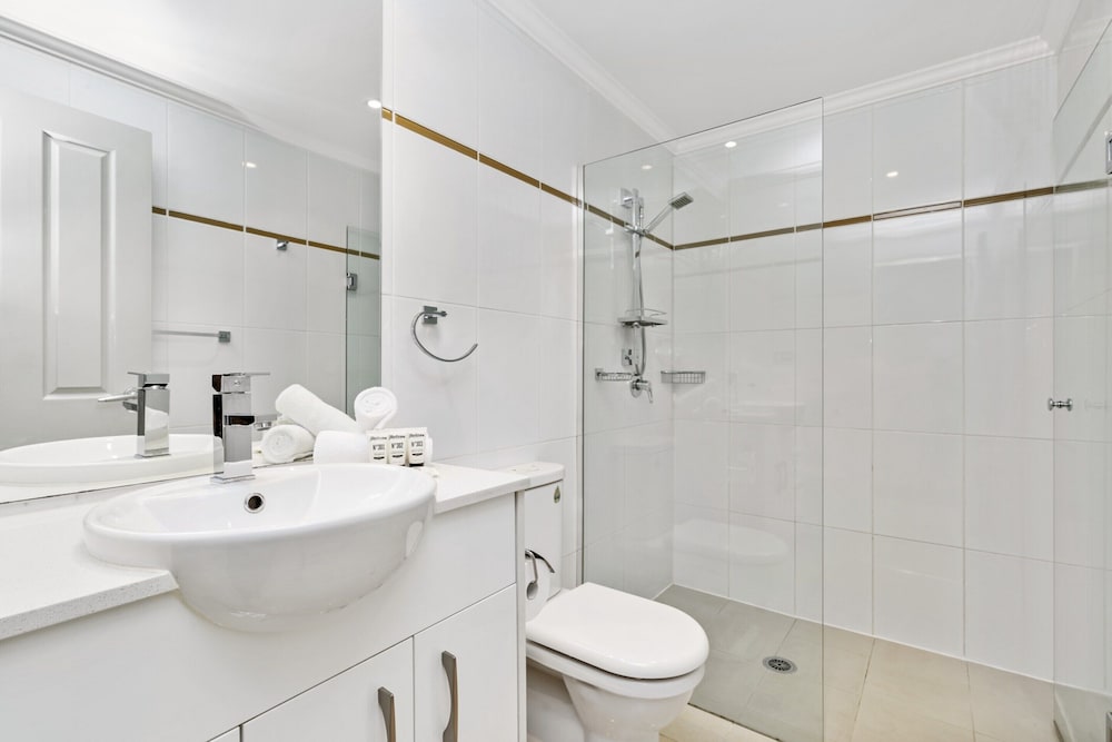Gorgeous 2-bed Unit Near Riverside Parks