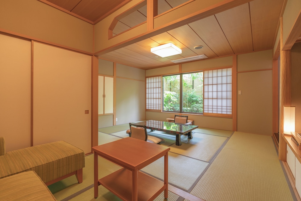 Narashino no sato Gyokusui -6 years or older-