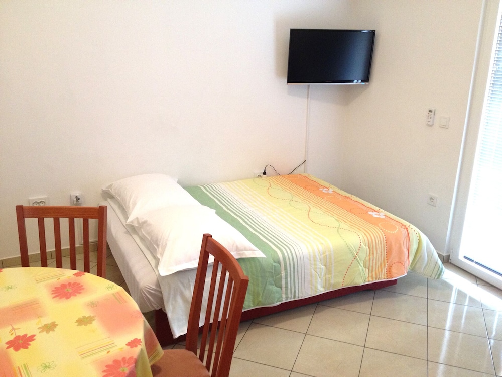 Photo 7