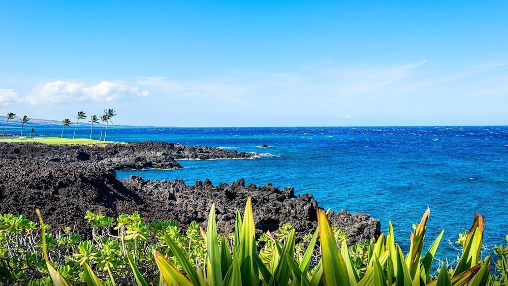 Waikoloa Golf Discount Views of Ocean & Golf Course Outdoor Seating - Vrkcv
