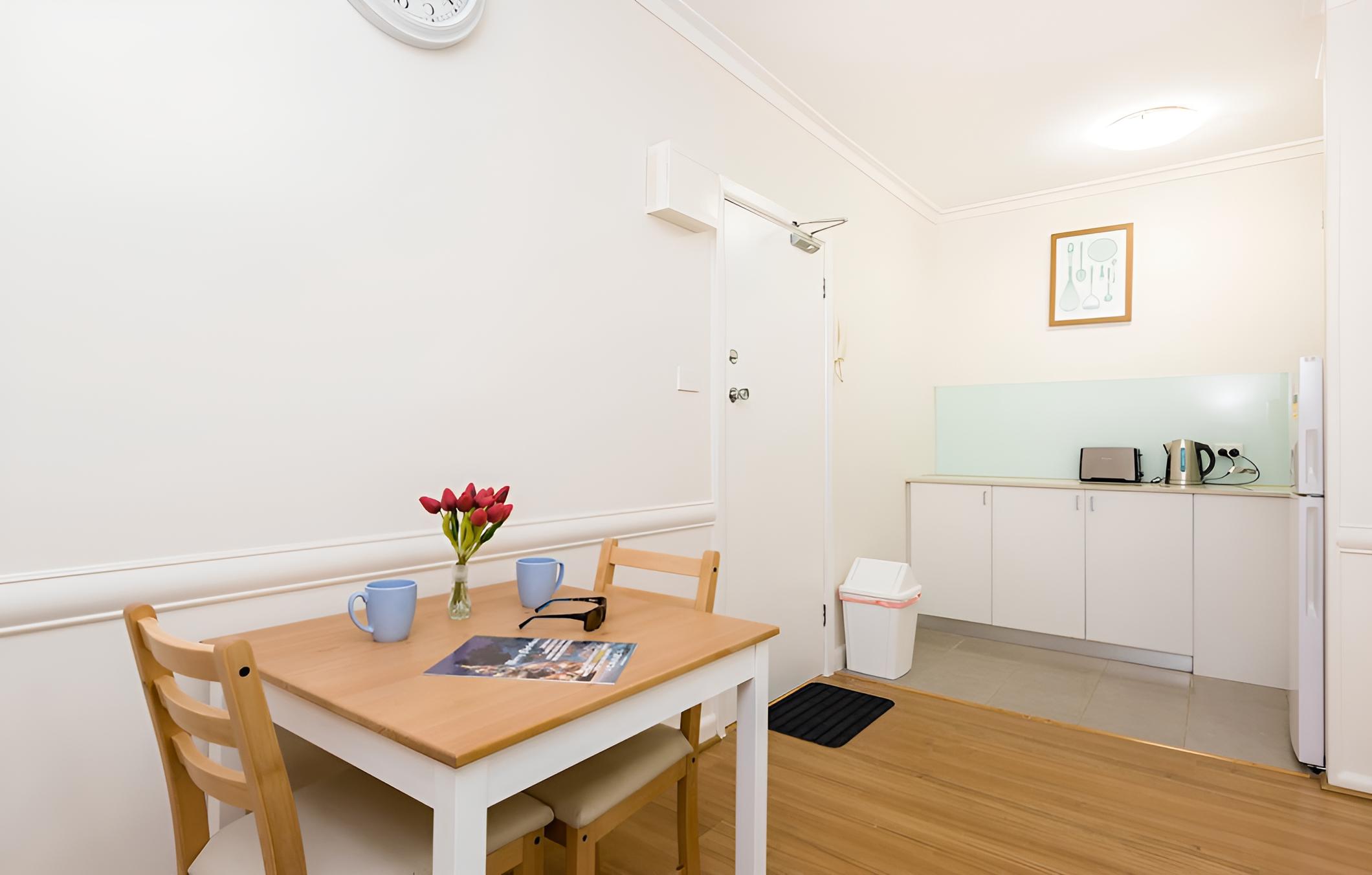 GENIE, 1BDR East Melbourne Studio
