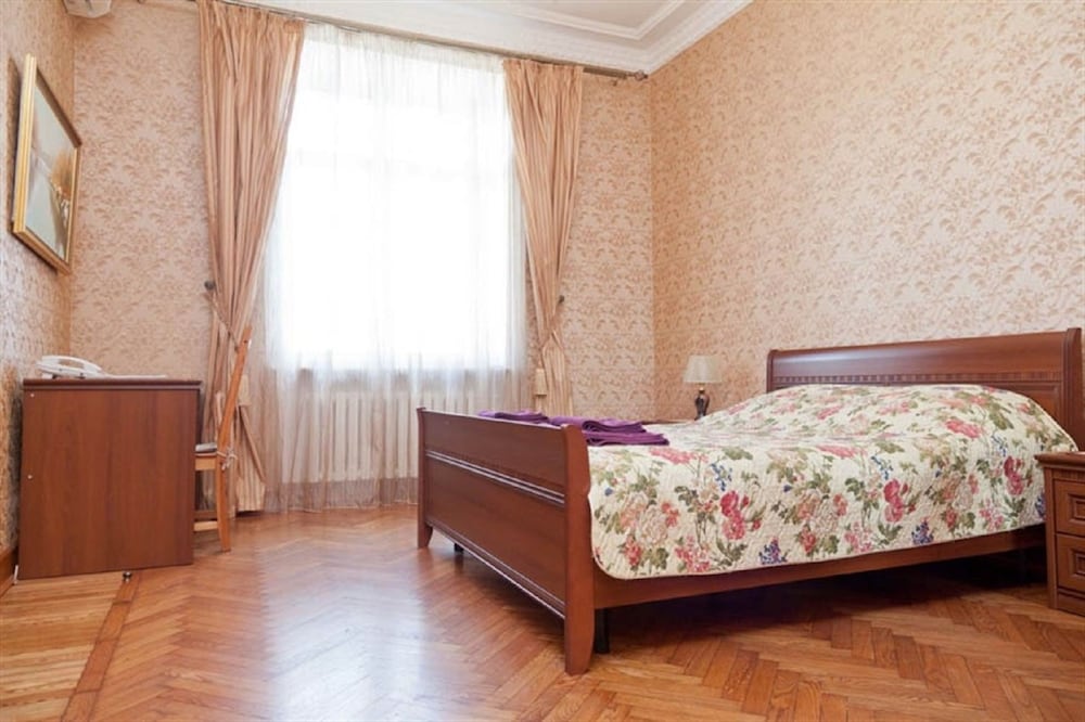 LUXKV Apartment on Kudrinskaya Square