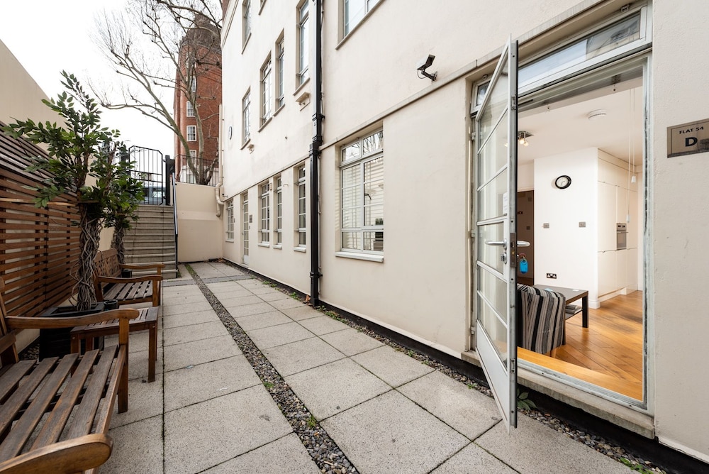Nell Gwynn House Apartments