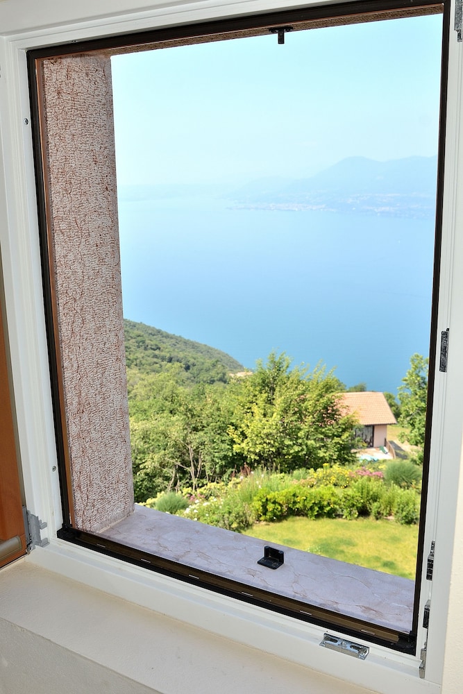 Villa il Cerro With Lake View