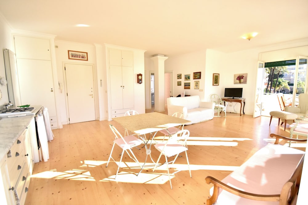 Panorama Apartment in Ospedaletti