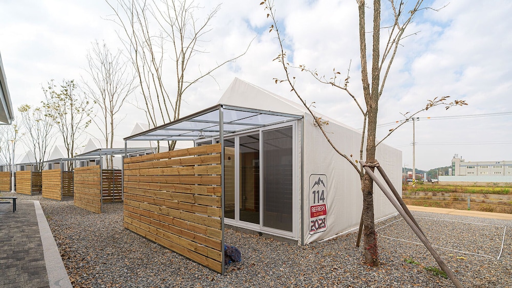 Hwaseong Refresh Glamping & Caravan