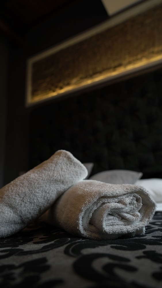 Rhome Luxury suite