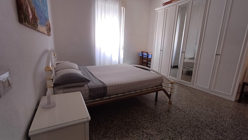 Super Central Rooms