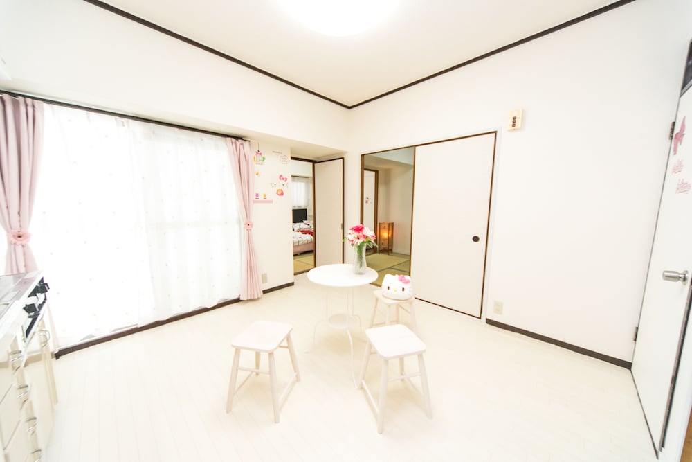 Universal Room