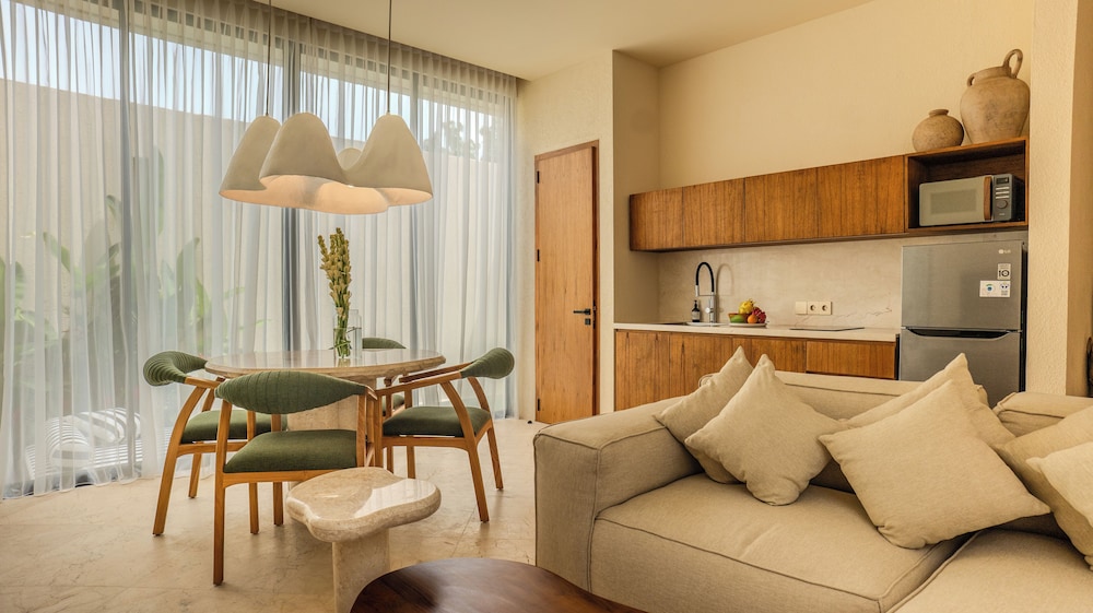 Suom Hotel and Villas