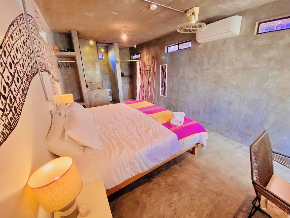Perro Surfero Hotel Boutique - Todos Santos, BCS