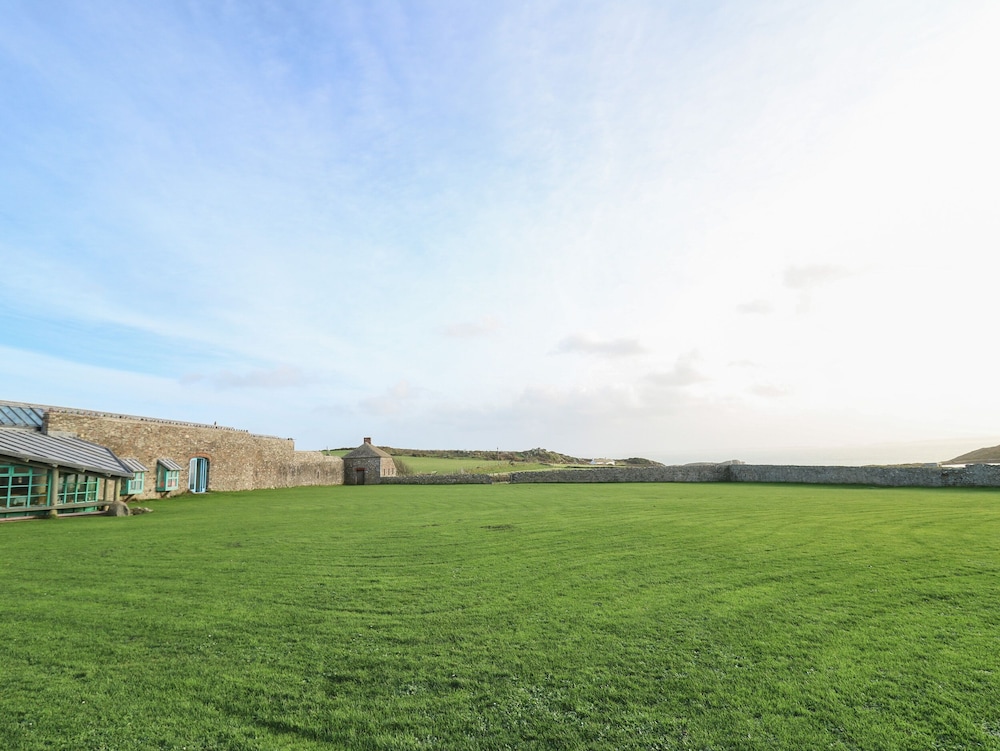 Lower Treginnis Farm