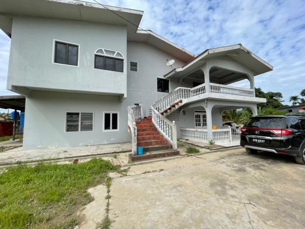 OYO Home 90349 Anique Hoemstay photo 1