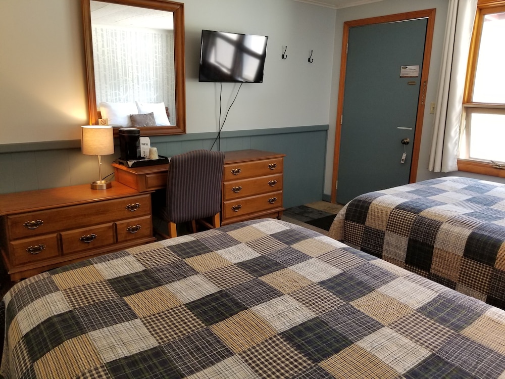 White Mountain Motel And Cottages