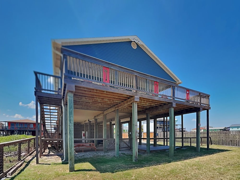Shark's Tooth Beachfront