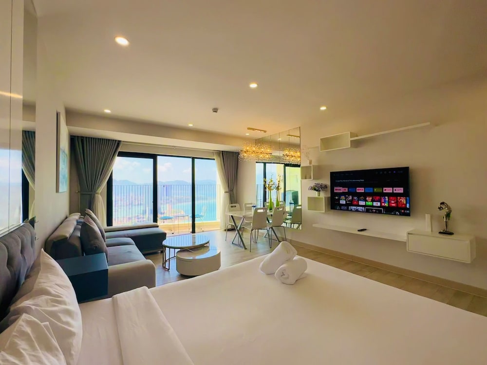 Gold Coast Apartment
